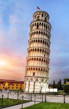 Pisa leaning tower, İtalya 