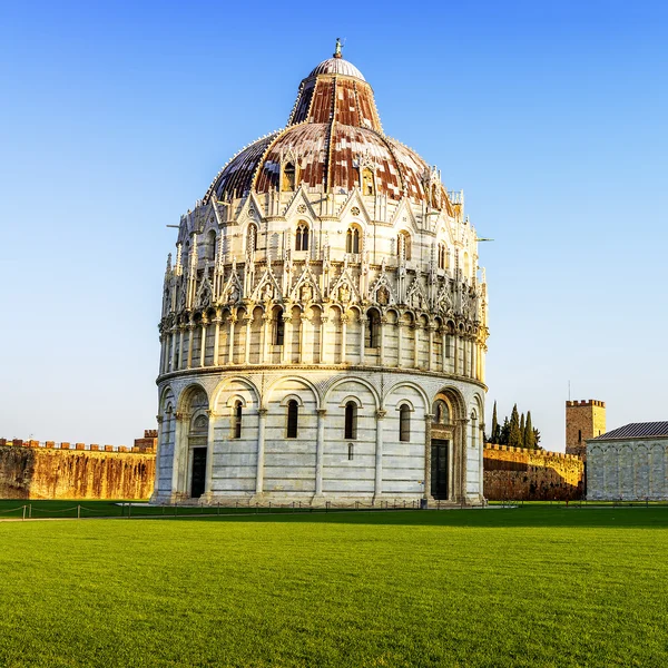 Baptysterium z pisa, Toskania, Włochy — Zdjęcie stockowe