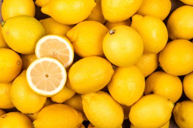 Arkaplan olarak sarı limon taze meyve