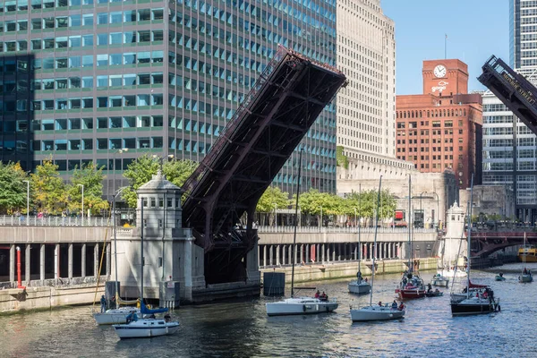 Chicago Illinois Usa Octobre 2018 Élévation Des Ponts Dessus Rivière — Photo