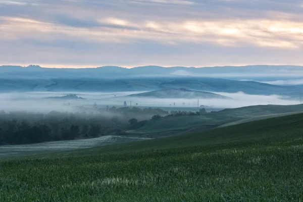 Tuscany at sunrise — Stock Photo, Image