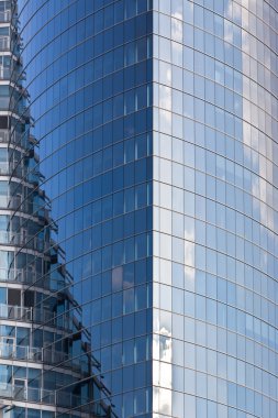 Mavi gökdelen köşe