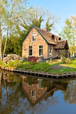 geleneksel Hollanda Evi