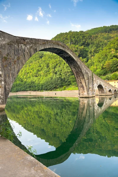 Ponte della maddalena, italien — Stockfoto