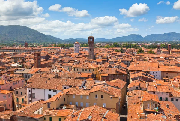 Visa över lucca, Toscana stad — Stockfoto