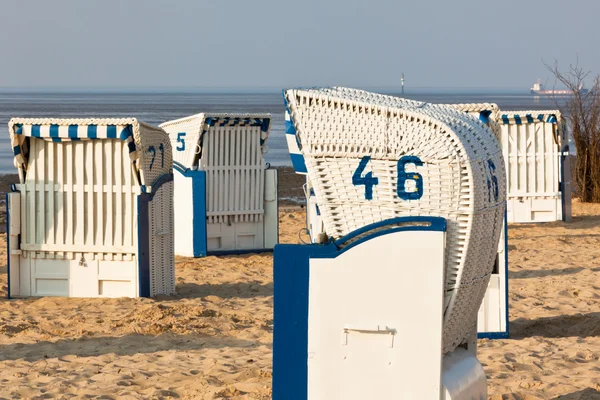 Beach chairs strandkorb in Northern Germany — Stock Photo, Image