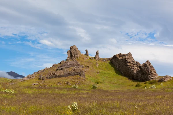 Islanda orientale Paesaggio naturale con rocce di basalto — Foto Stock