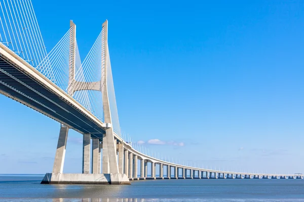 Puente Vasco da Gama (Ponte Vasco da Gama), Lisboa — Foto de Stock