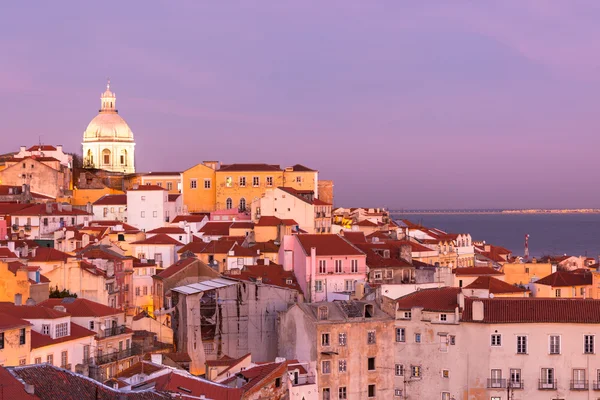 La vieja Lisboa al atardecer — Foto de Stock