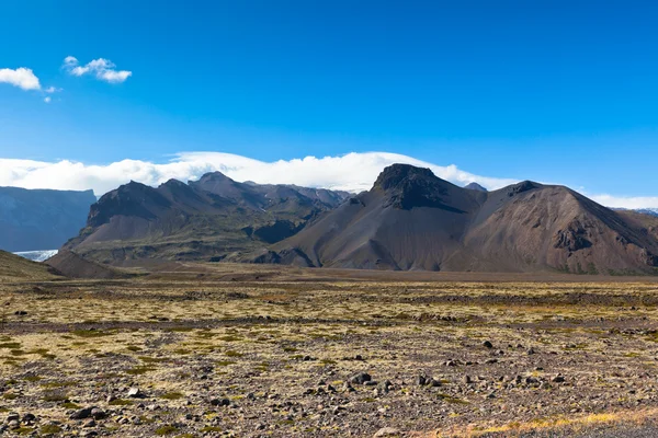 Paesaggio montano islandese meridionale — Foto Stock