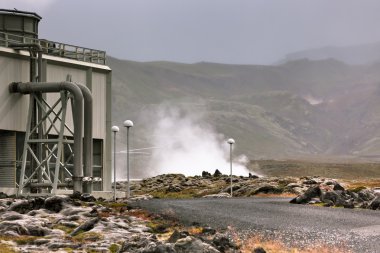 İzlanda 'daki jeotermal enerji santrali