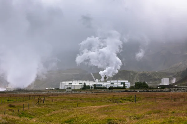 Geothermisches Kraftwerk — Stockfoto