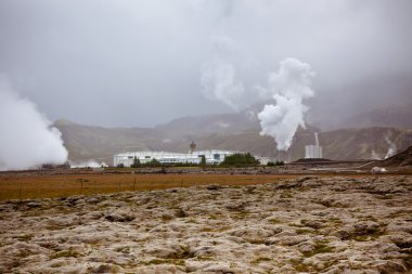 İzlanda 'daki jeotermal enerji santrali