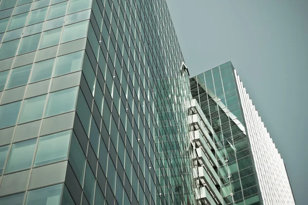 Blauwe office wolkenkrabber hoek — Stockfoto