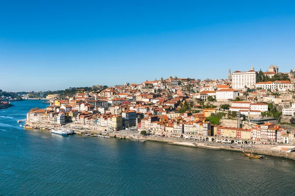 Vista general del casco antiguo de Oporto, Portugal — Foto de Stock