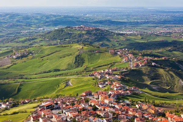 Moderni quartieri periferici sammarinesi vista dall'alto — Foto Stock