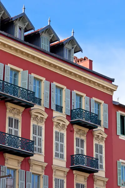 Fachada de casa en Niza, Francia —  Fotos de Stock