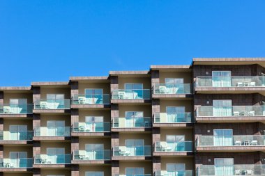 Çok öykülü daire ev