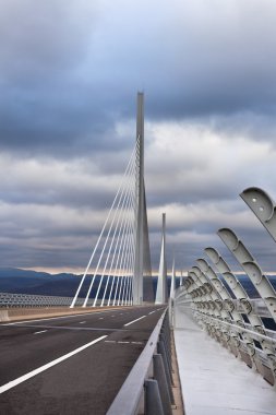 Millau Köprüsü
