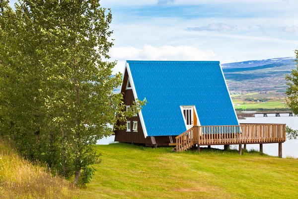 Typisk semesterhus på norra Island — Stockfoto