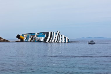 Giglio, İtalya - 28 Nisan 2012: costa concordia cruise gemisi, ben