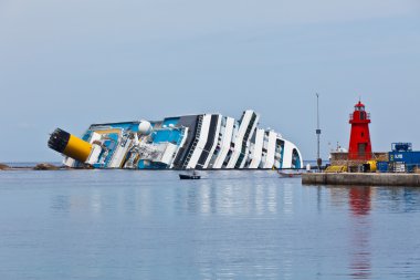 Giglio, İtalya - 28 Nisan 2012: costa concordia cruise gemisi, ben