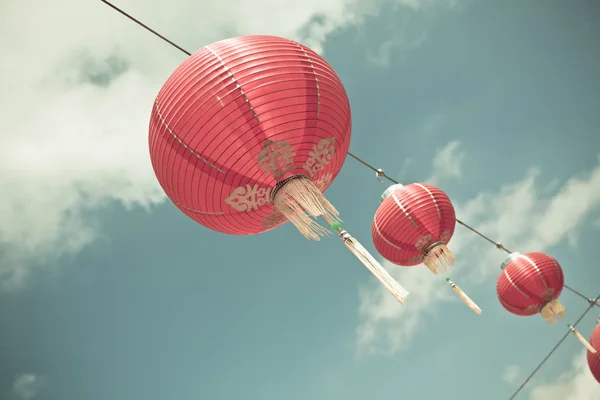 Rode chinese papieren lantaarns — Stockfoto