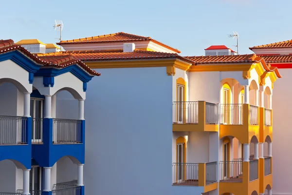 Del av bostadshus på konstruktion på algarve, portugal — Stockfoto