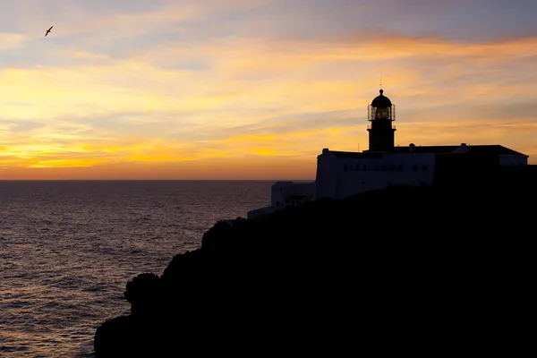 Faro de Cabo Sao Vicente, Sagres, Portugal al atardecer — Foto de Stock