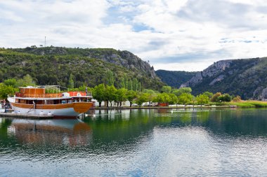 Skradin Hırvatistan tarihi bir kasaba olduğunu