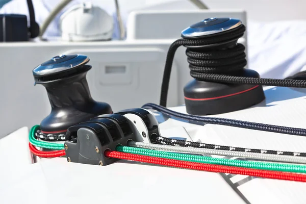 Winches and ropes, yacht detail — Stock Photo, Image