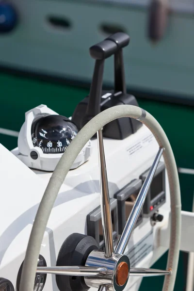 Sailing yacht control wheel and implement — Stock Photo, Image