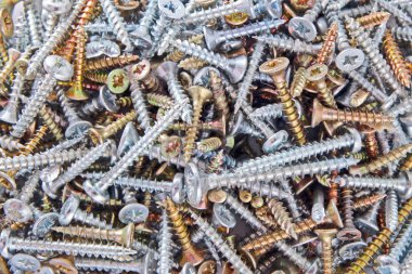 kutusu yakın çekim kökenli vidalar