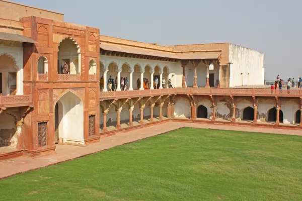 Galería de pilares en el Fuerte Agra. Agra, Uttar Pradesh, India —  Fotos de Stock