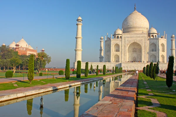 Taj mahal, ένα διάσημο ιστορικό μνημείο της Ινδίας — Φωτογραφία Αρχείου