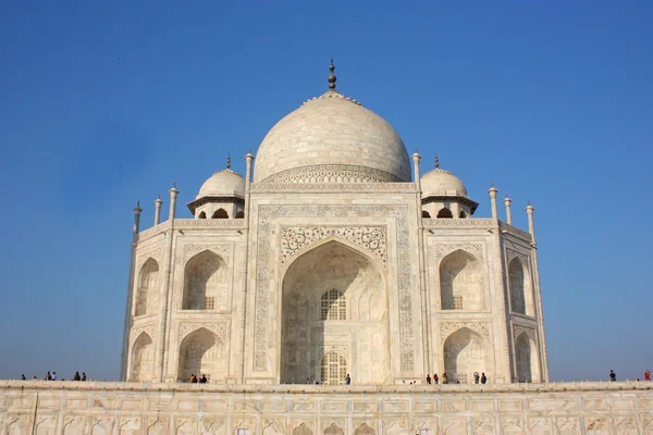Тадж Махал, знаменитый исторический памятник Индии — стоковое фото
