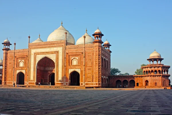 Primer plano de la mezquita en Taj Mahal, India — Foto de Stock