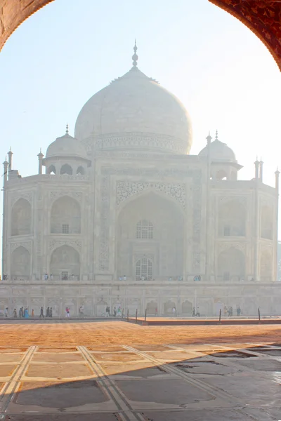 Taj mahal, un famoso monumento histórico de la India —  Fotos de Stock