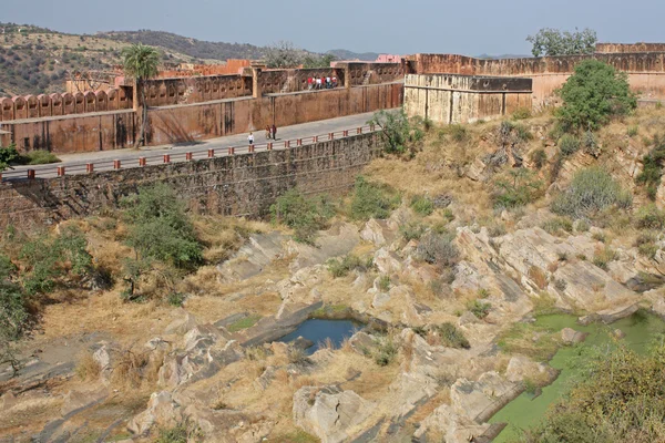 Le fort de Jaigarh près de Jaipur est l'un des forts les plus spectaculaires en Inde — Photo