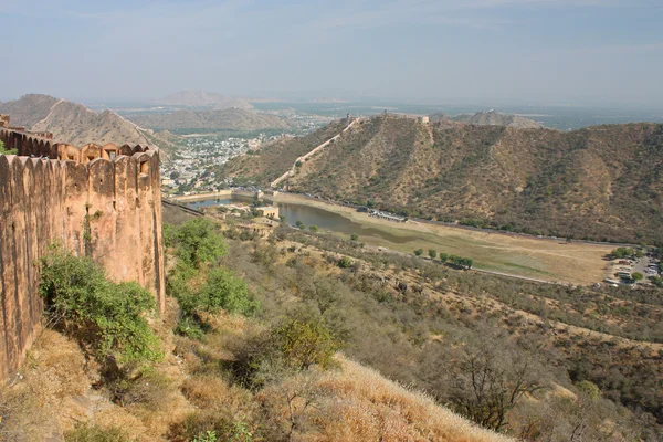 Le fort de Jaigarh près de Jaipur est l'un des forts les plus spectaculaires en Inde — Photo
