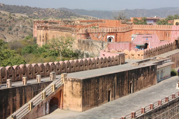 Fortul Jaigarh de lângă Jaipur este unul dintre cele mai spectaculoase forturi din India. — Fotografie, imagine de stoc