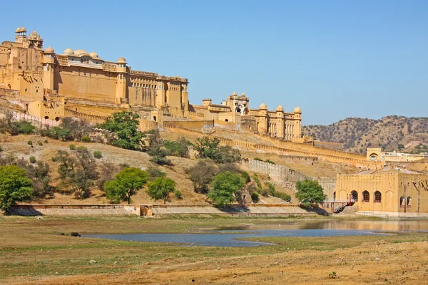 Beautiful Amber Fort near Jaipur city in India. Rajasthan — Stock Photo, Image