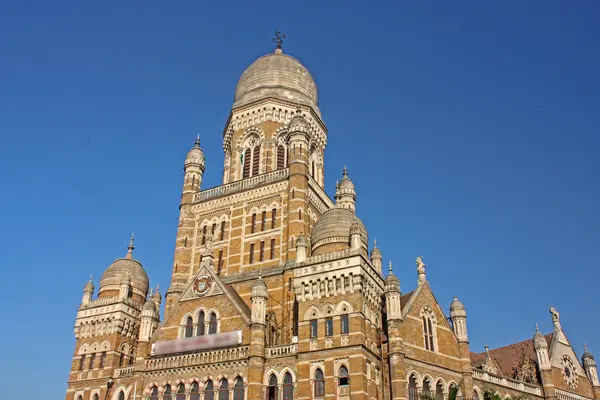 뭄바이, 인도에서 Vicoria 종점 근처 아름 다운 오래 된 건물 — 스톡 사진