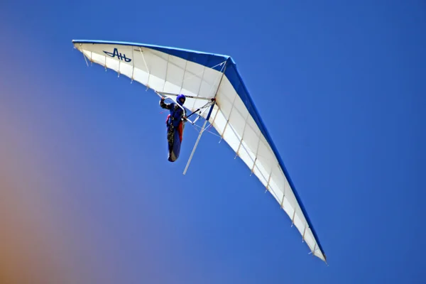 Drachenfliegen auf der Krim — Stockfoto