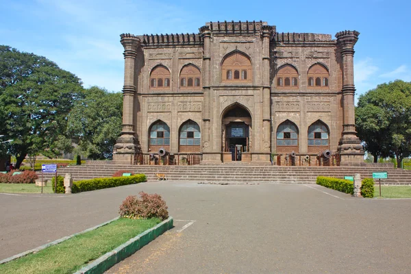 Golgumbaz, a Mughal mausoleum in Bijapur, Karnataka, India — стоковое фото