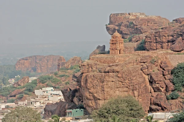 Belo templo antigo em Badami, Karnataka, Índia — Fotografia de Stock