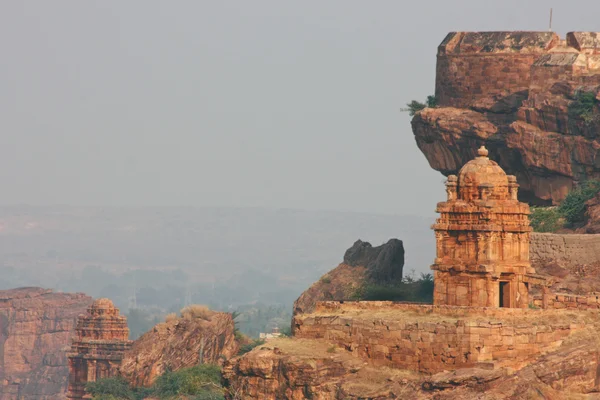 在巴达米、 卡纳塔克、 印度美丽的古神庙 — 图库照片