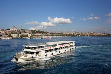 turk istanbul'da golden horn Körfezi'nde yolcu gemileri