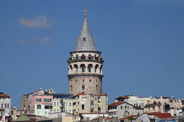 หอคอยกาลาต้าในเขต Beyoglu ของอิสตันบูล ประเทศตุรกี — ภาพถ่ายสต็อก