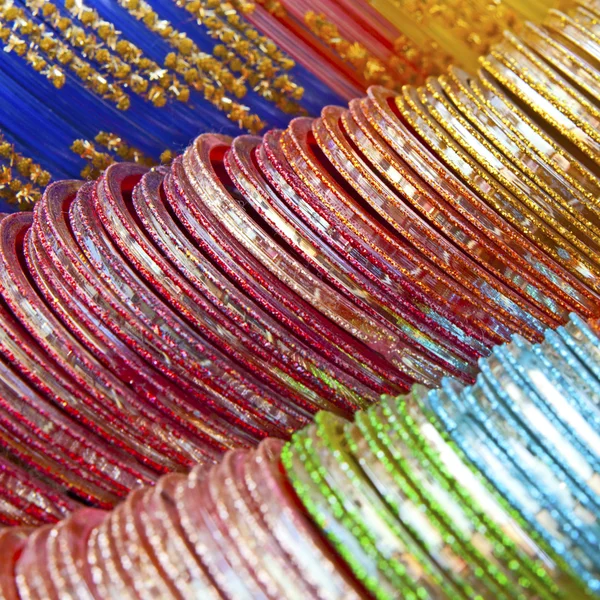 Pozadí barevných indické náramky — Stock fotografie